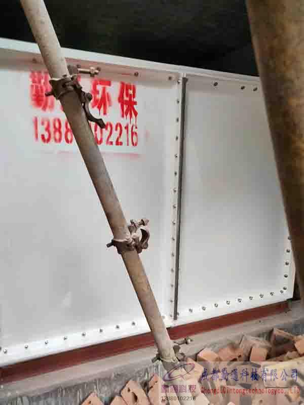 四川洪雅瓦屋山玻璃鋼水箱安裝現(xiàn)場-成都勤通科技工程案例